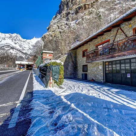 Casa Doretta Cir Vda 0212 * Courmayeur